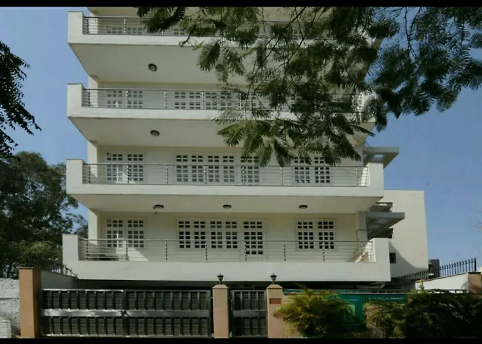Mehra Residency At The Airport Hotel New Delhi