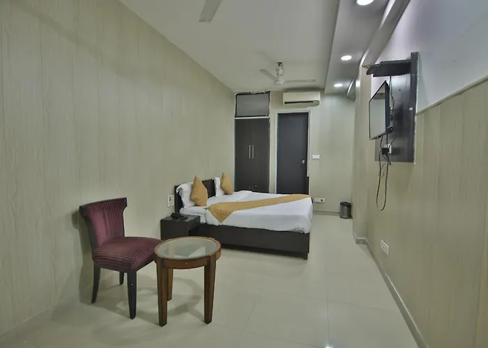Hotel Aravali Residency B&B Near Ilbs Vasant Kunj New Delhi