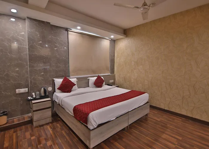 Hotel Aravali Residency B&B Near Ilbs Vasant Kunj New Delhi